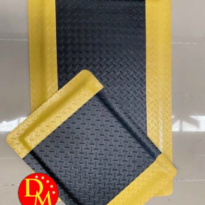 Thảm chống mỏi chân